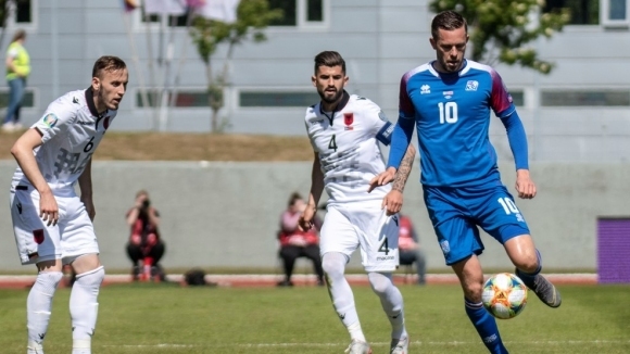 Отборът на Исландия спечели с 1 0 срещу Албания в мач