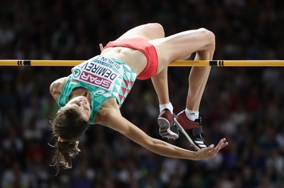 Олимпийската вицешампионка от Рио 2016 Мирела Демирева спечели сребърен медал