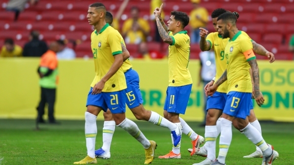 Защитникът на Бразилия Тиаго Силва се надява Филипе Коутиньо да