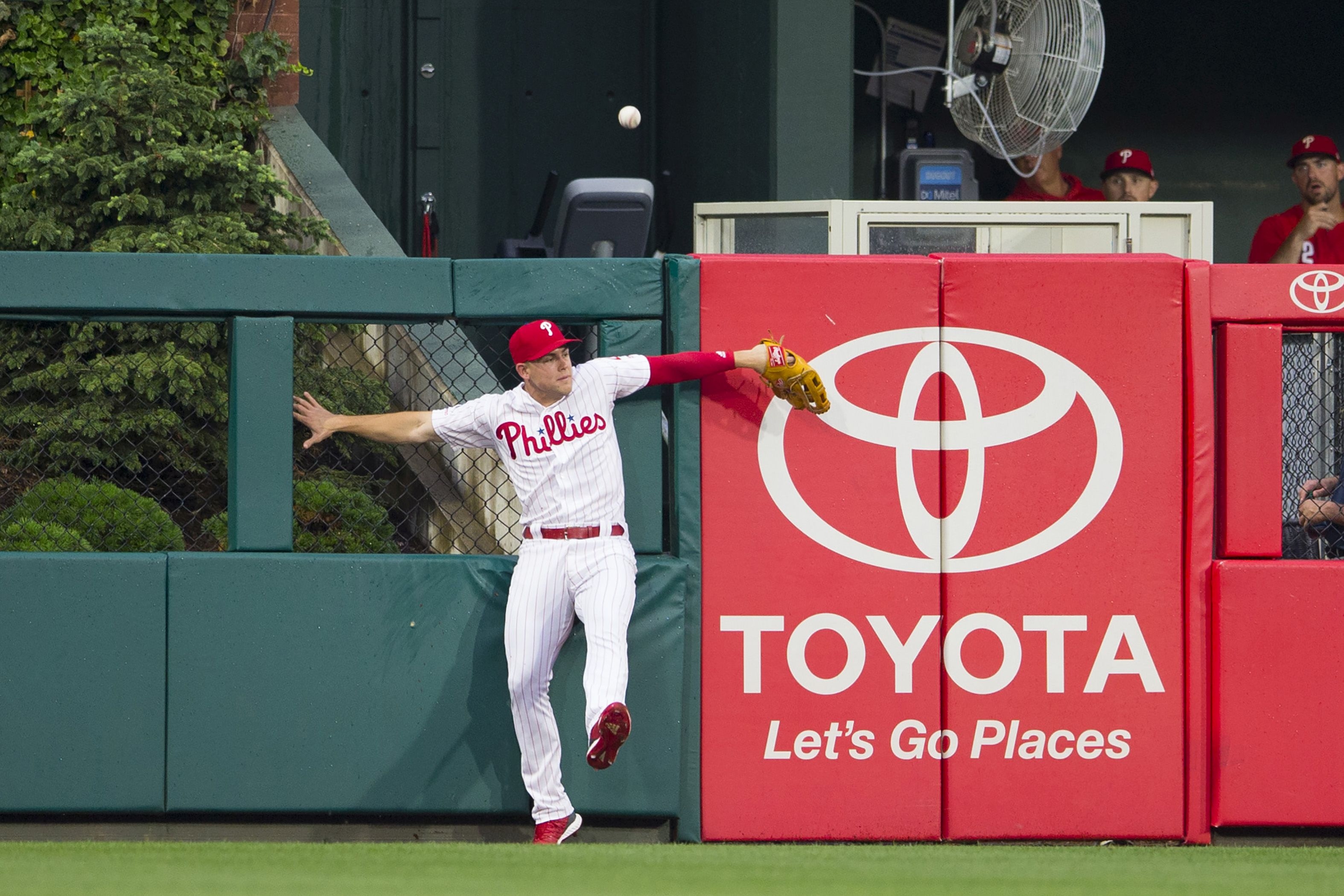 Филаделфия Филис и Аризона Дайъмъндбекс счупиха рекорда за най много хоумръни