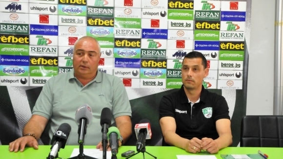 Спортният директор Валентин Грудев и старши треньорът на Берое Александър