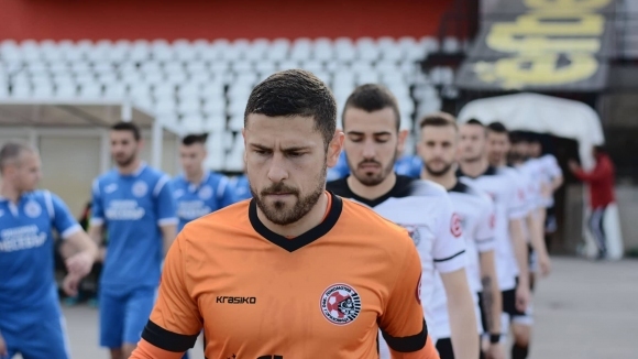 Бургаският вратар Християн Славов се раздели с втородивизионния Локомотив Горна