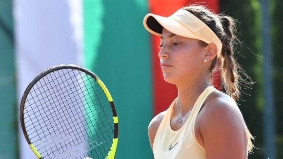 Петя Аршинкова записа победа и загуба на турнира за жени