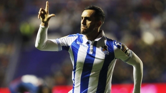 Нападателят Хуанми се премести от Реал Сосиедад в Бетис, съобщава