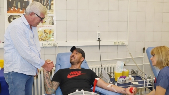 Армейски сърца се обединиха зад каузата Дари кръв спаси живот