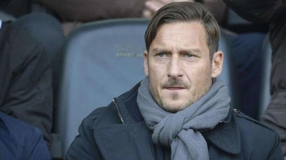 Легендата на Рома Франческо Тоти ще напусне клуба съобщава Corriere