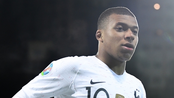 Френският бързак на Пари Сен Жермен Килиан Мбапе все още