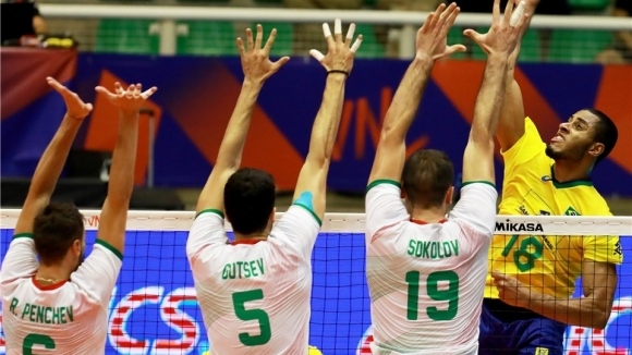 Волейболистите от националния отбор на България излизат срещу домакините от