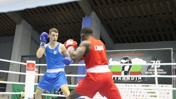 Българинът Кристиян Николов отпадна в първия кръг на боксовия турнир