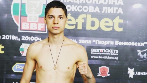 Българинът Тинко Банабаков отпадна в първия кръг на боксовия турнир