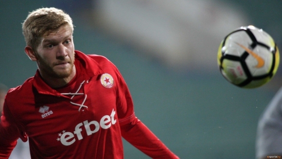 Нападателят Светослав Диков е пред завръщане в отбора на Царско