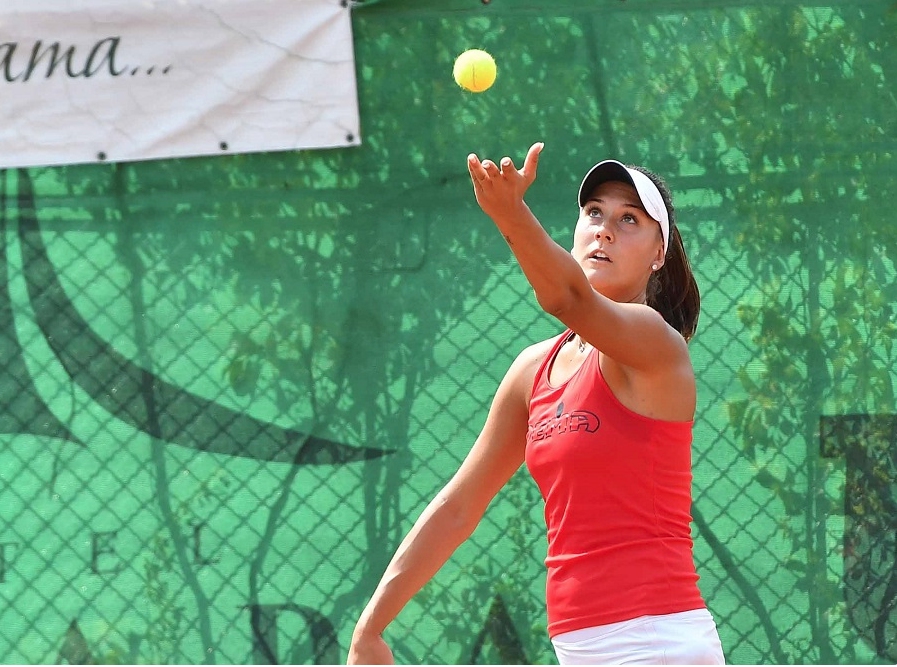 Джулия Терзийска се класира за четвъртфиналите на турнира за жени