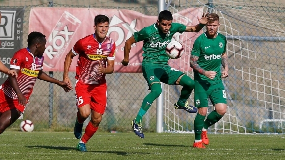 Младият Йорданов падна лошо на врата си след като противников