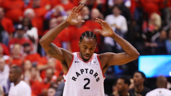 Кауай Ленърд ще има срещи и с двата отбора от