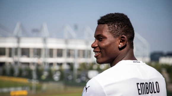 Най бързият играч на Шалке 04 официално премина в редиците на