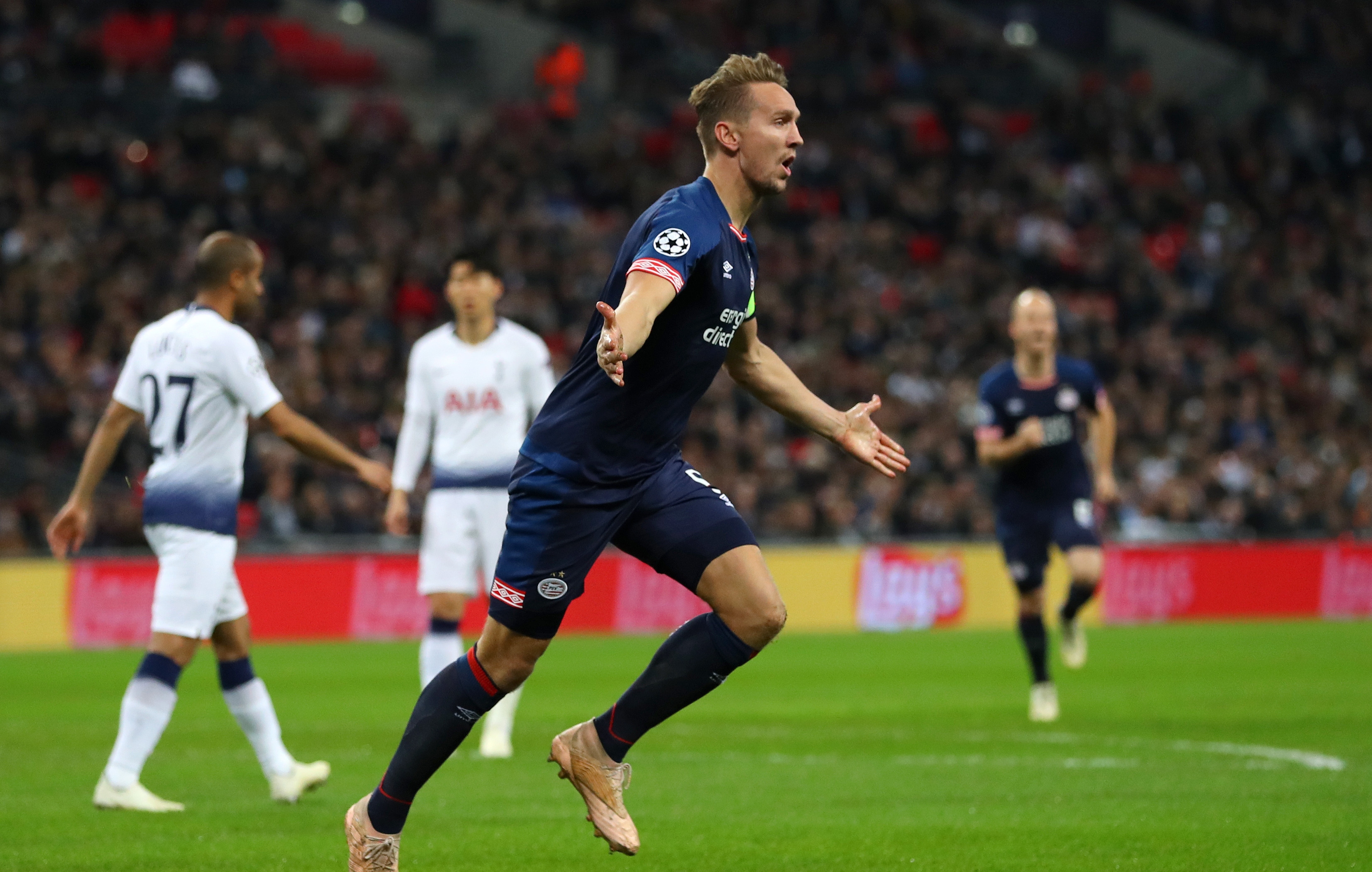 Севиля е на крачка от договорка с ПСВ Айндховен за