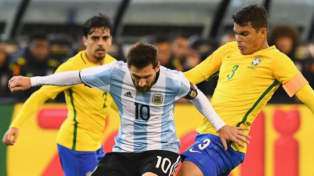 Подкрепата на бразилските запалянковци в двубоя срещу Аржентина от полуфиналите