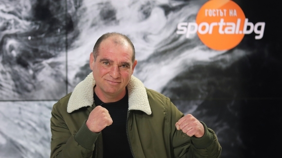 В събота легендарният български боксьор Серафим Тодоров ще навърши 50
