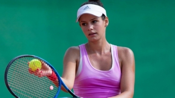 Българката Юлия Стаматова отпадна заради травма от турнира по тенис