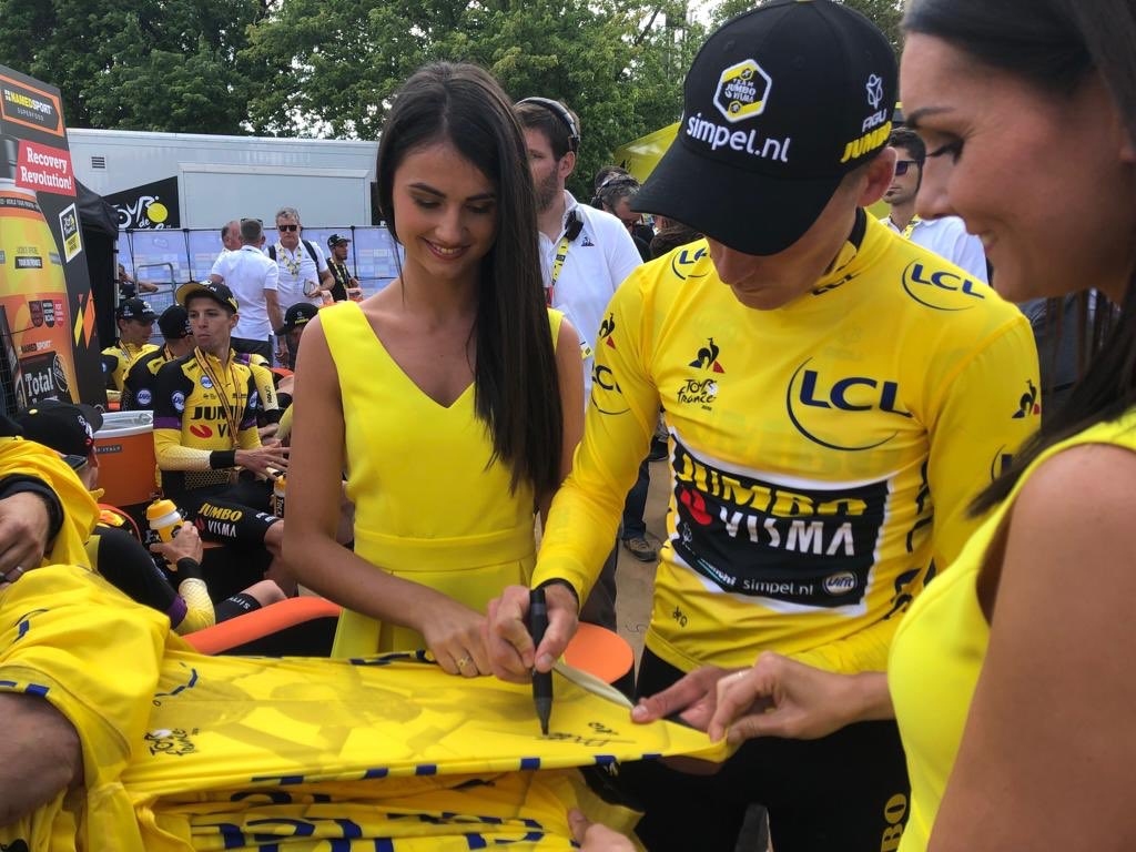 Холандецът Майк Тюнисен запази жълтата фланелка на лидер в колоездачната