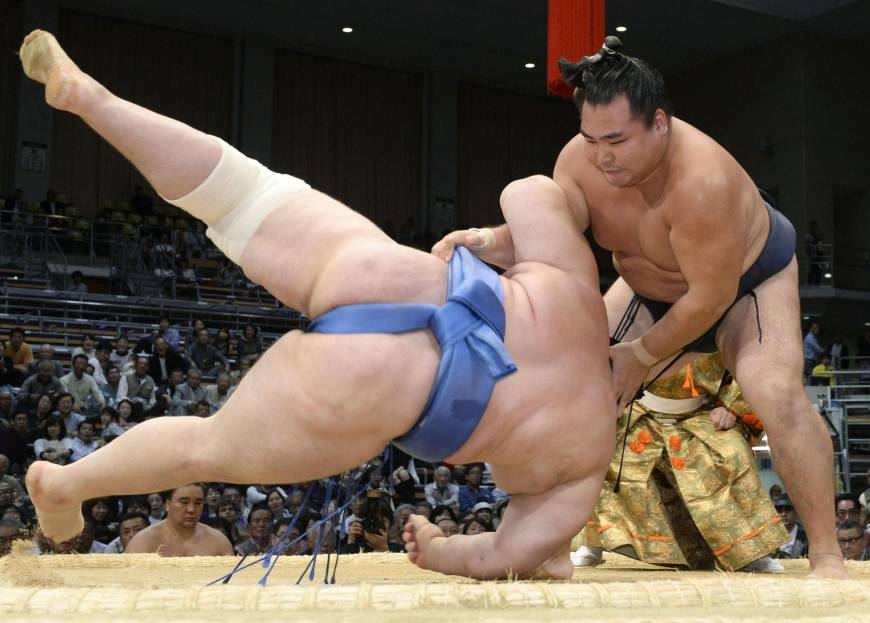 Българинът Даниел Иванов Аоияма загуби от йокодзуна Какурю в