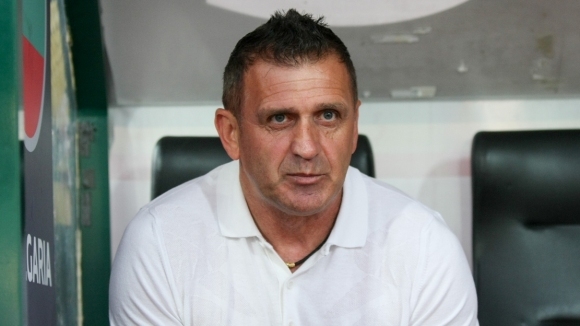 Наставникът на Локомотив Пловдив Бруно Акрапович беше много възмутен от