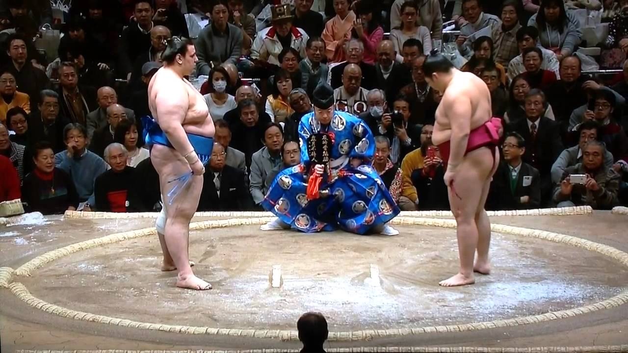 Маегашира 2 Аоияма допусна пето поредно поражение на турнира по сумо
