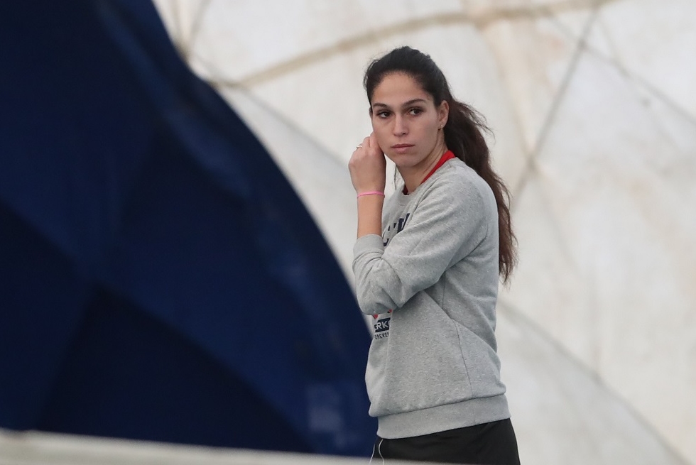 Изабелла Шиникова загуби в третия решаващ квалификационен кръг на турнира