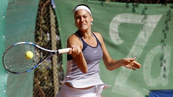 Победи на сингъл и на двойки записаха българските тенисистки на