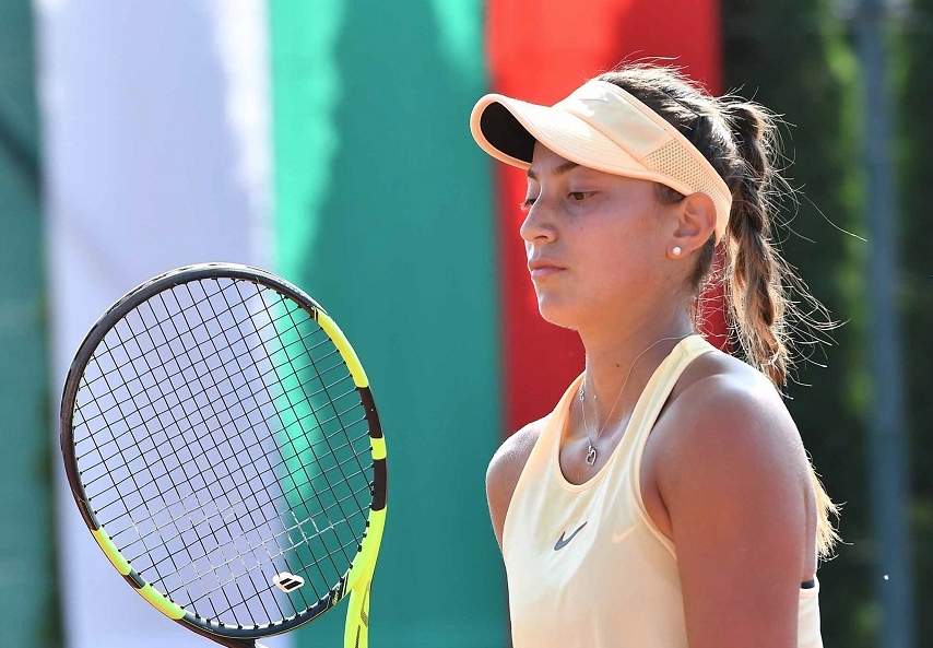 Петя Аршинкова се класира за четвъртфиналите на турнира в Бая