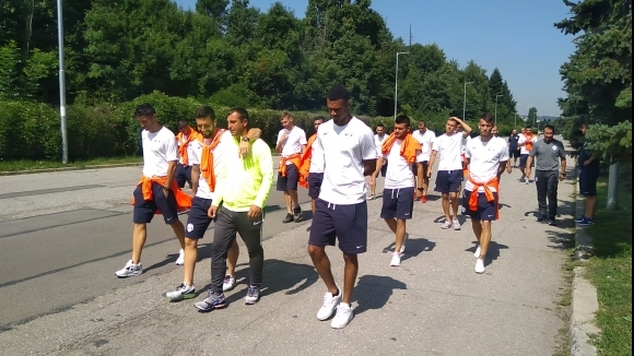 Отборът на Арда Кърджали проведе лека тонизираща разходка около базата