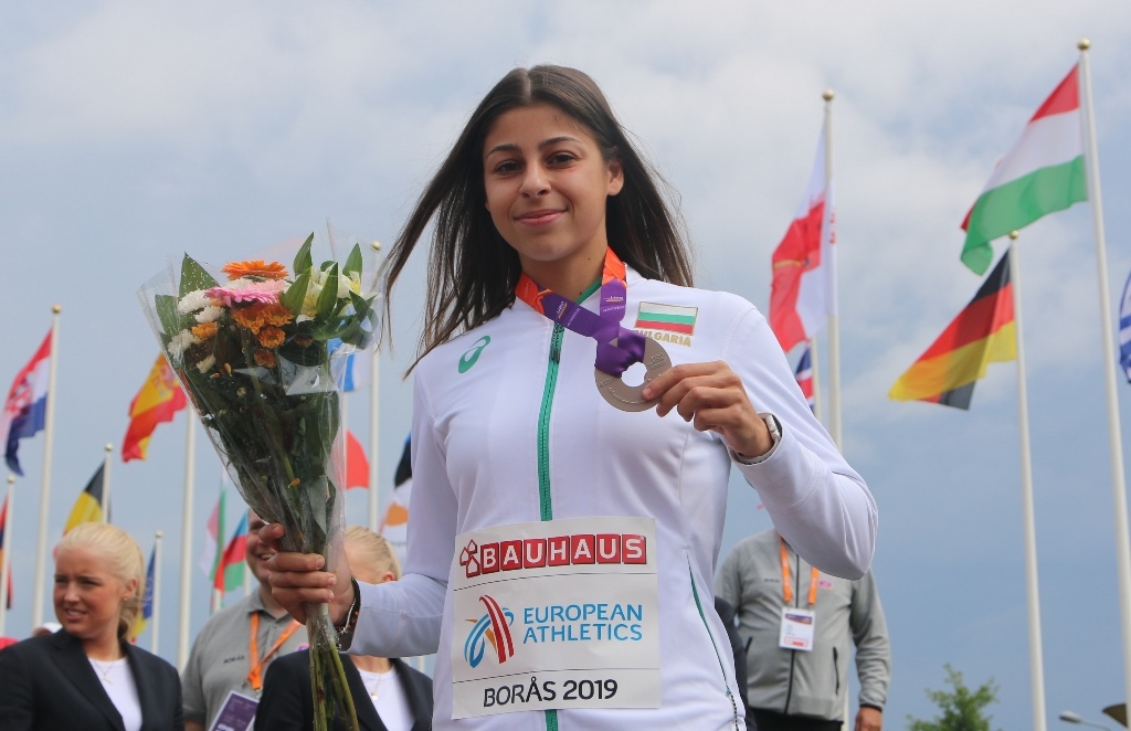 Европейската вицешампионка за девойки до 20 години на троен скок