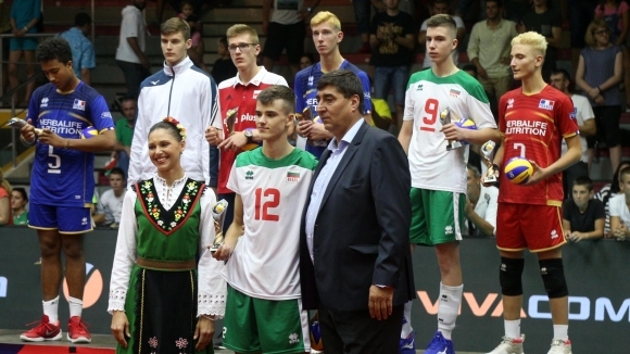 Националният отбор по волейбол за юноши под 17 години спечели