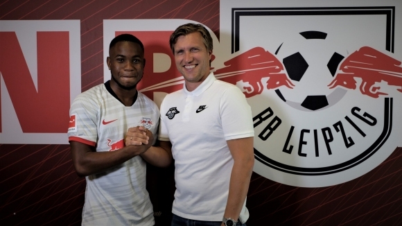 От РБ Лайпциг официално оповестиха трансфера на нападателя Адемола Луукман