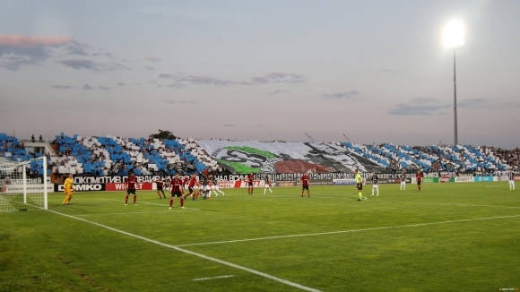 Привържениците на Локомотив Пловдив отпразнуваха 93 ата годишнина на клуба със