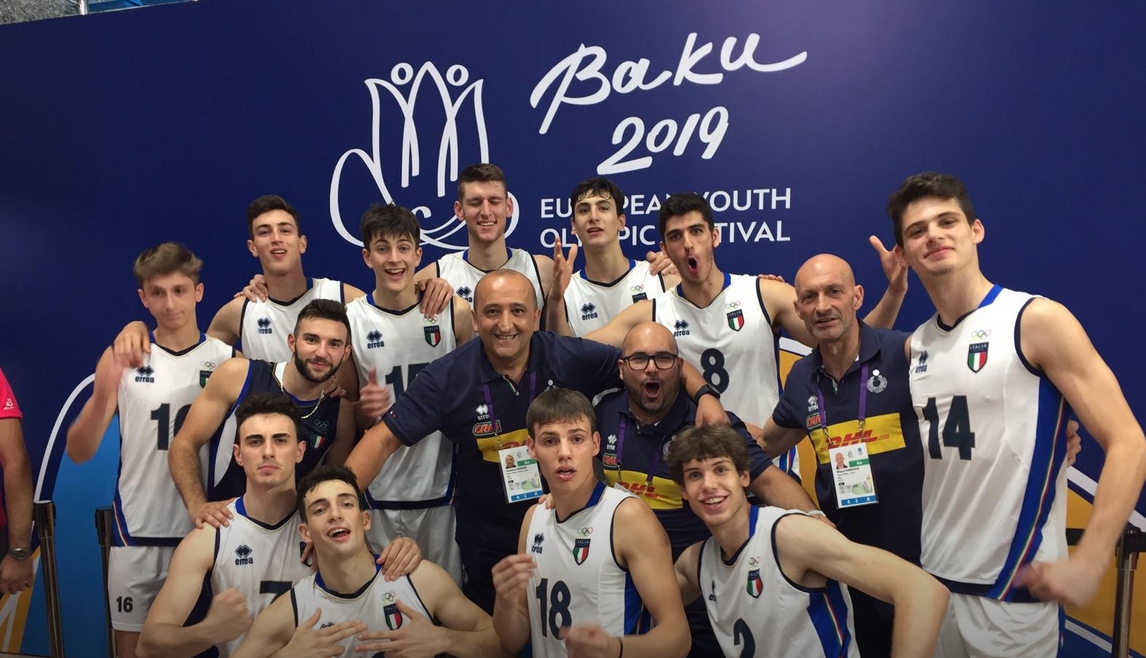 Националният отбор на Италия за юноши под 19 години триумфира