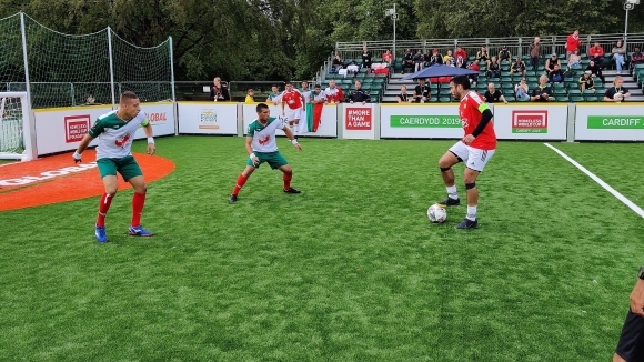 България спечели една точка от мачовете си с миналогодишните финалисти