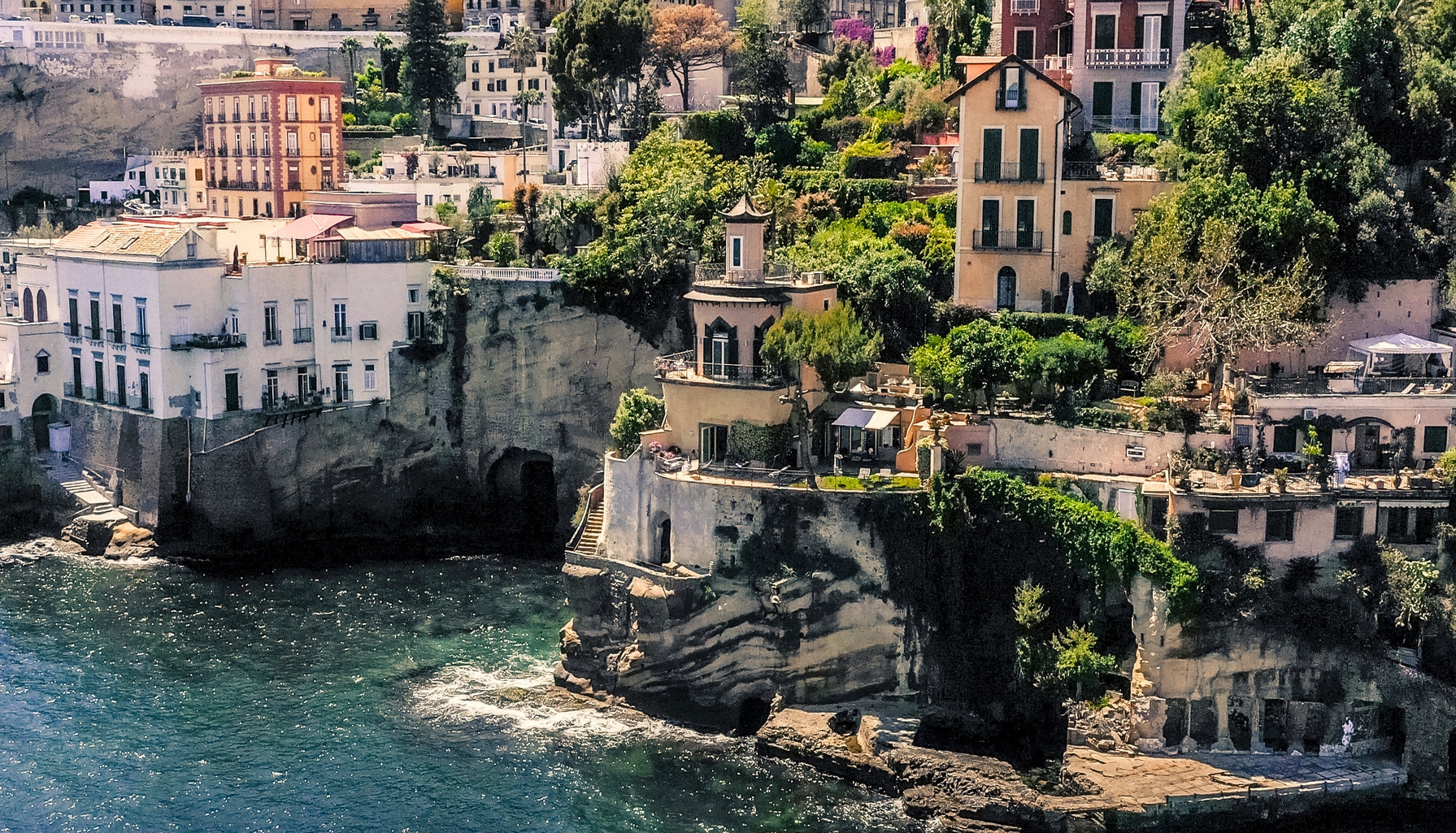 В Наполи не са се отказали от намерението си да