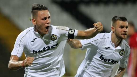 Наставникът на Славия Златомир Загорчич обяви групата на белите за