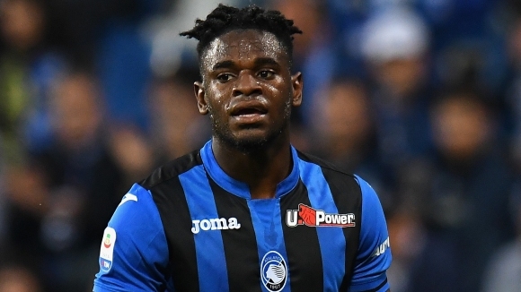 След като не успя да привлече в редиците си нападателя