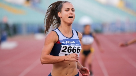 Шампионката на България на 100 и 200 метра при жените