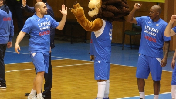 Баскетболният Спартак Плевен се похвали с още едно попълнение на