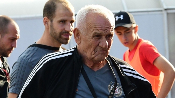 Наставникът на ЦСКА София Люпко Петрович похвали някои свои футболисти след