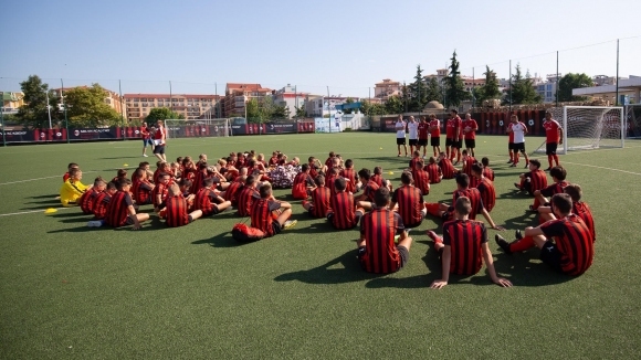 Академията на Милан изпрати в Несебър пет от топ треньорите