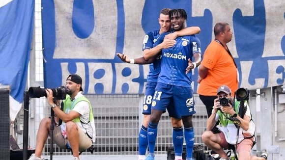 Отборът на Реймс постигна победа с 2 0 като гост на