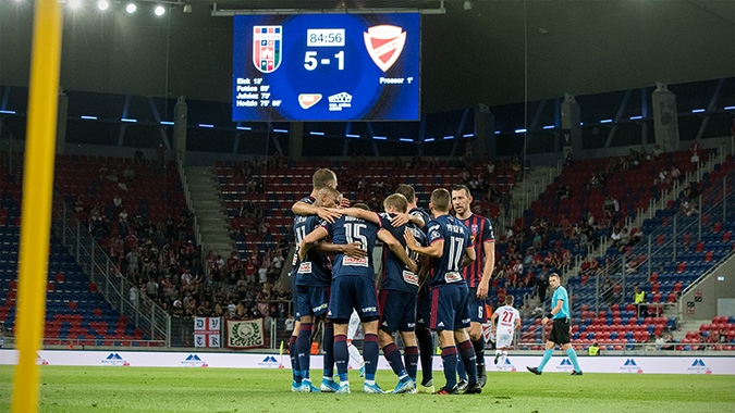 Отборът на МОЛ Фехервар записа трета поредна победа в първенството