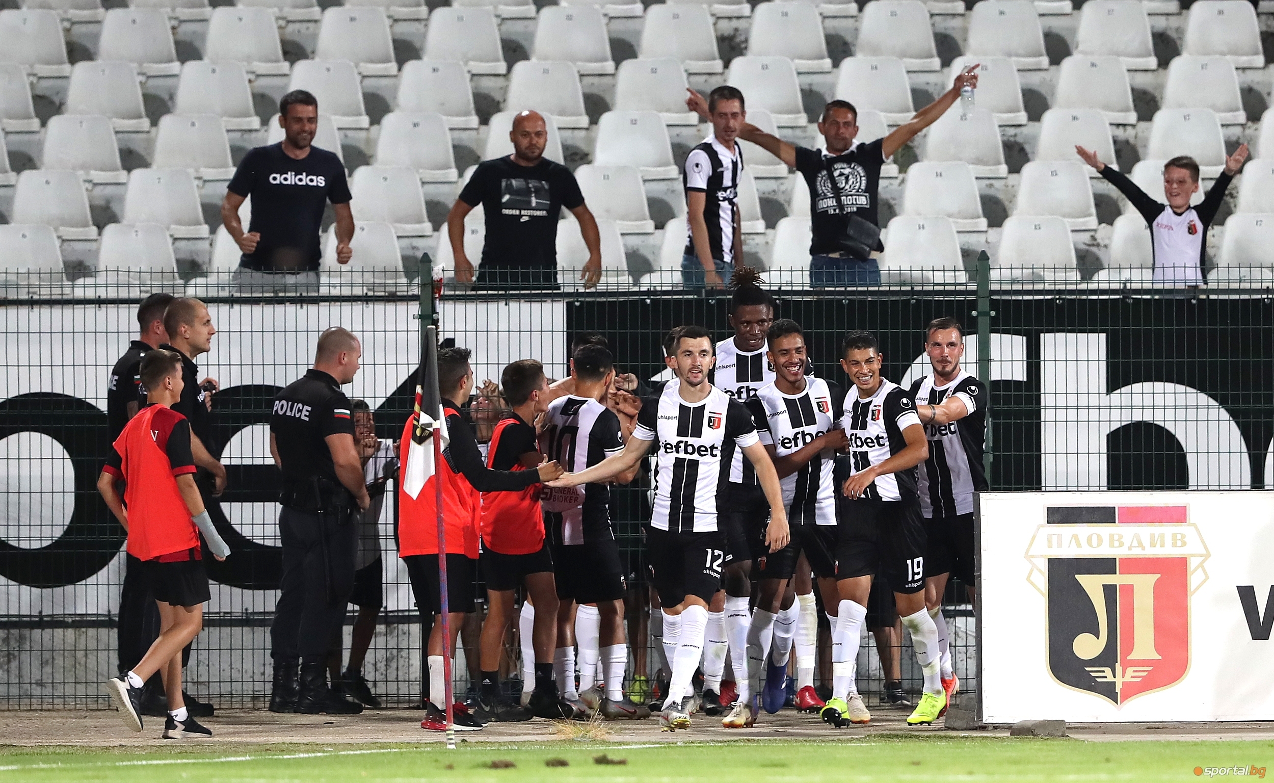 Локомотив Пловдив отпадна от Лига Европа и се завръща в