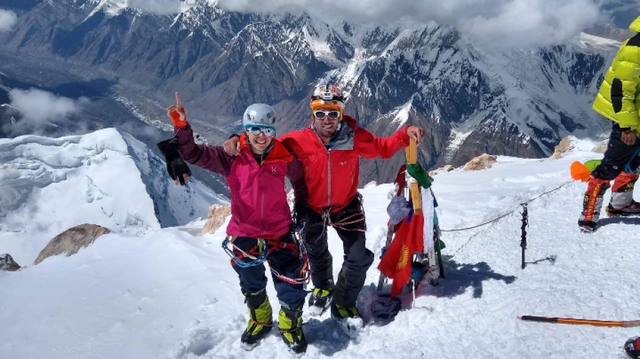 В началото на миналата седмица четирима български алпинисти се завърнаха
