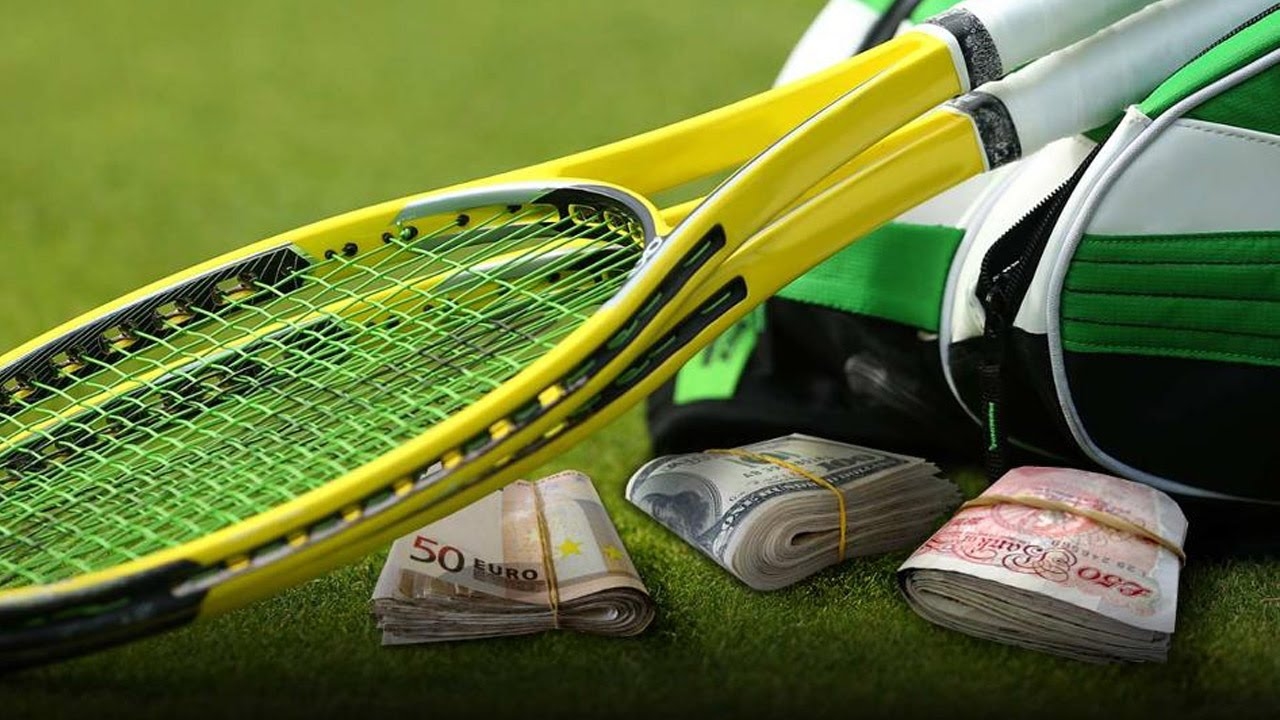 Чилийският тенисист Хуан Карлос Саес бе наказан за осем години