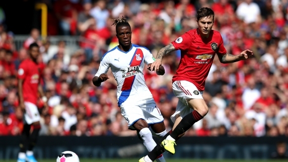 Манчестър Юнайтед приема Кристъл Палас в среща от третия кръг